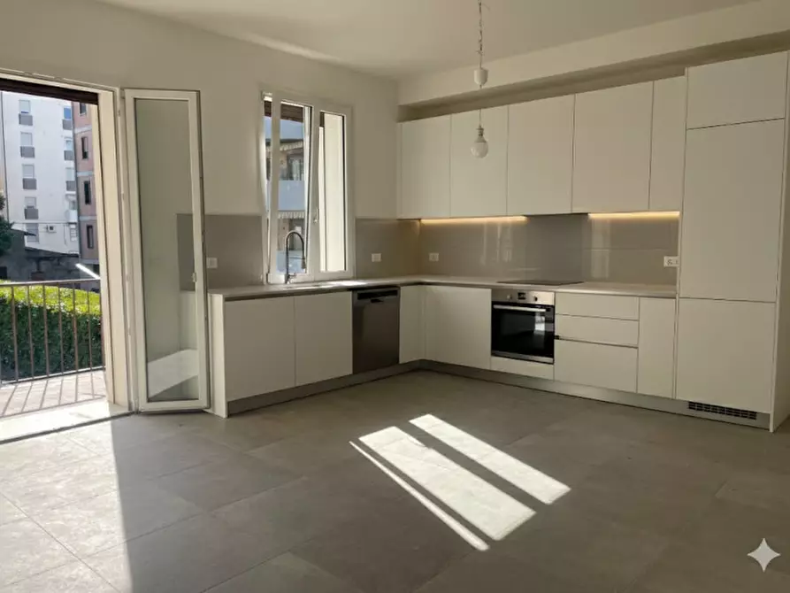 Immagine 1 di Appartamento in vendita  in Via Nino Bixio a Vicenza