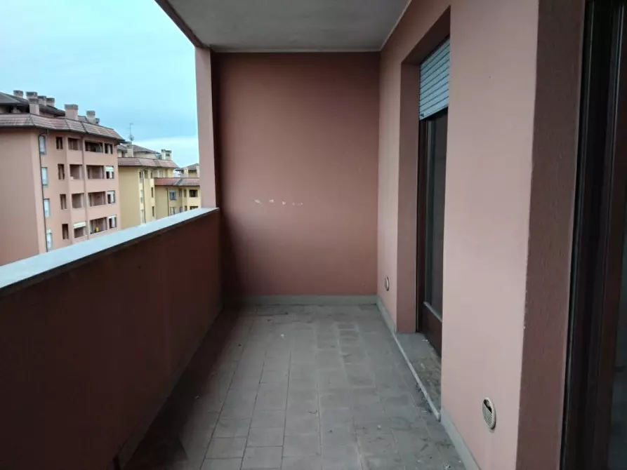 Immagine 3 di Appartamento in vendita  in VIA MONTANARI a Monza