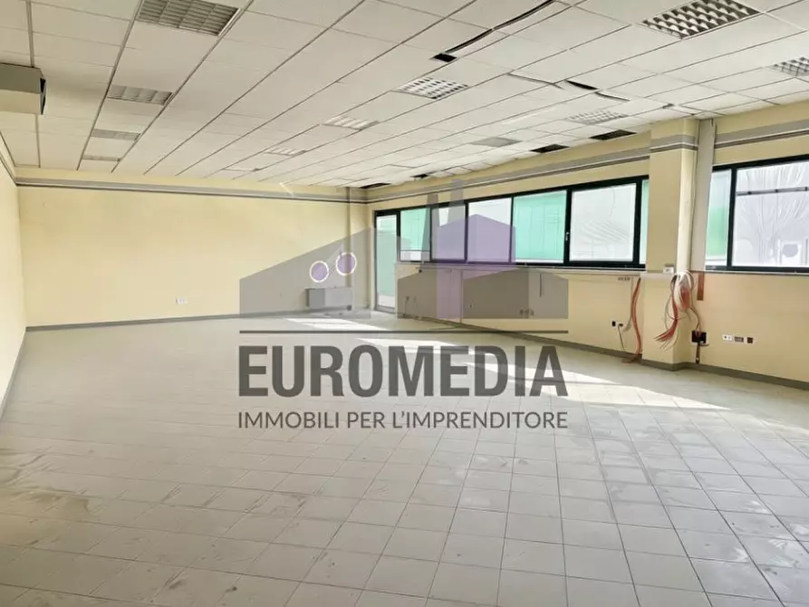 Immagine 6 di Capannone industriale in vendita  in Via del Lavoro a Roncà