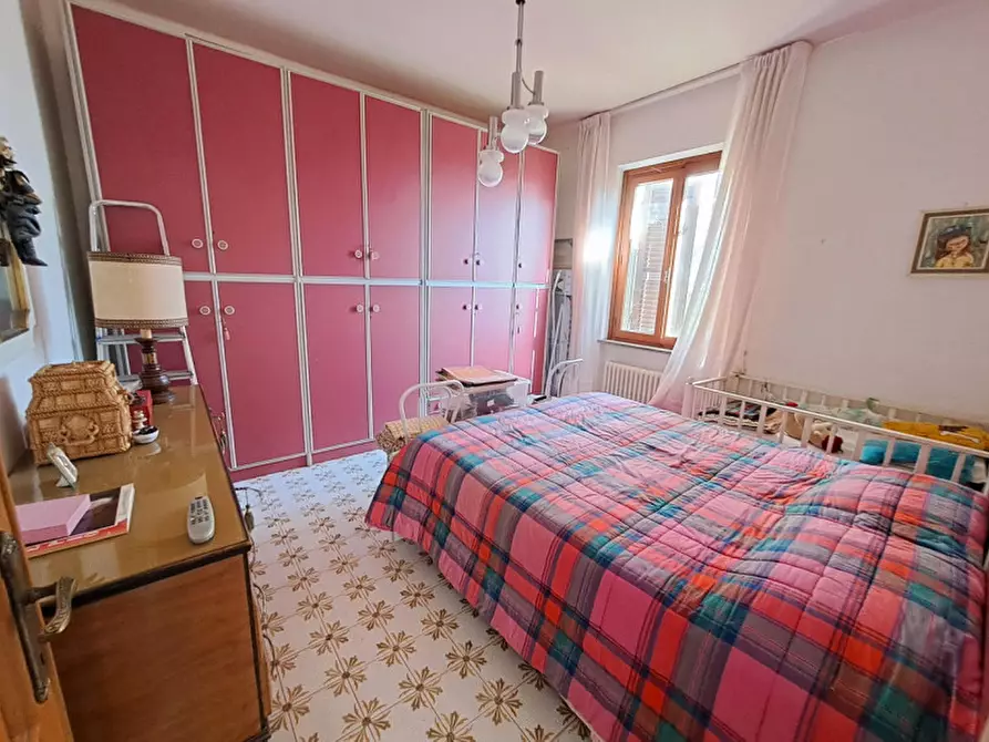 Immagine 17 di Villa in vendita  a Passignano Sul Trasimeno