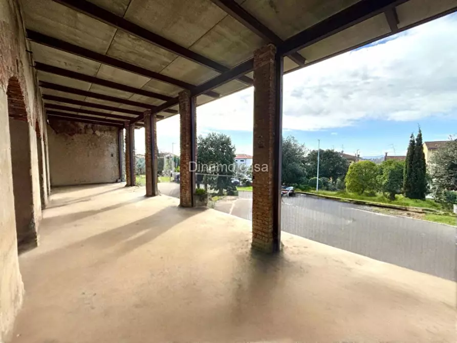 Immagine 12 di Loft/Open space in vendita  in Via del Poggio a Prato