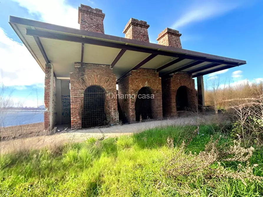 Immagine 17 di Loft/Open space in vendita  in Via del Poggio a Prato