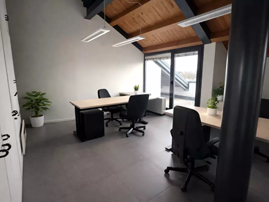 Immagine 9 di Ufficio in affitto  in Via vecchia Ferriera a Vicenza