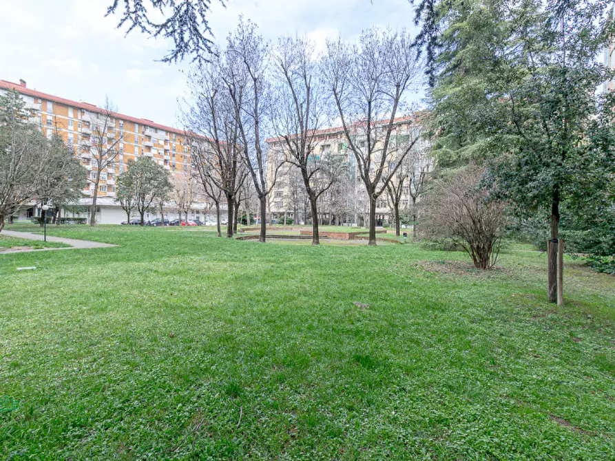 Immagine 30 di Appartamento in vendita  in VIA MISA 4 a Bologna