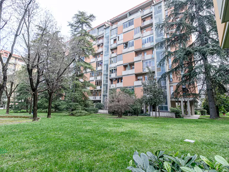 Immagine 32 di Appartamento in vendita  in VIA MISA 4 a Bologna