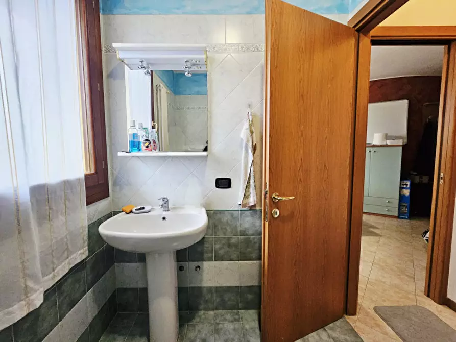 Immagine 5 di Appartamento in vendita  in VIA ROMA a Urbana