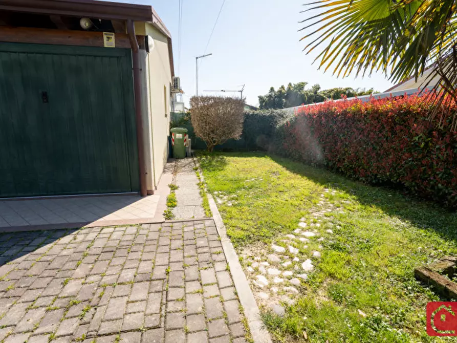 Immagine 3 di Appartamento in vendita  in Via Padana, 60 a Sant'angelo Di Piove Di Sacco