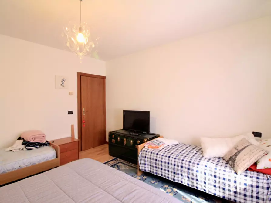 Immagine 11 di Casa indipendente in vendita  in Via Tito Speri a Bagolino