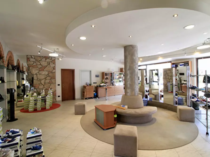 Immagine 23 di Casa indipendente in vendita  in Via Tito Speri a Bagolino