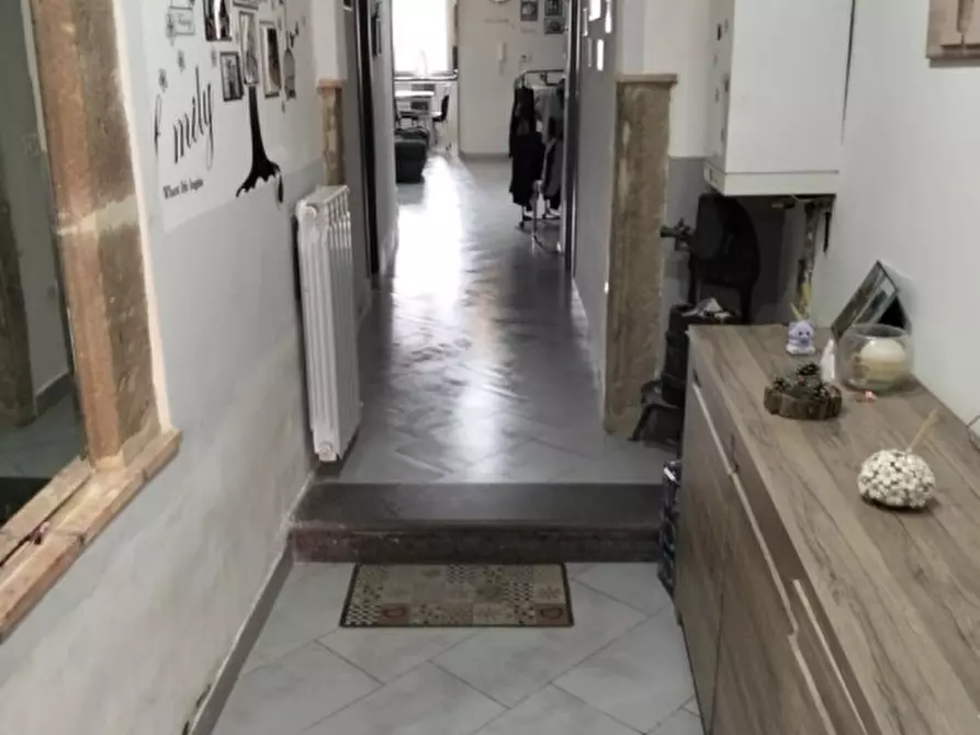 Immagine 2 di Appartamento in vendita  in Via Annibal Caro a Ischia Di Castro