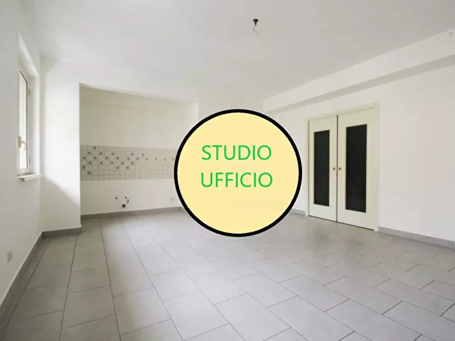 Immagine 15 di Ufficio in vendita  in Via Giacomo Leopardi, 1 a Catania
