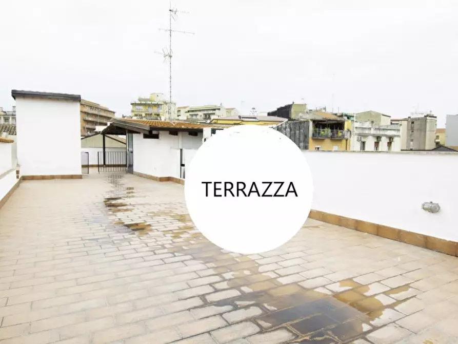 Immagine 21 di Ufficio in vendita  in Via Giacomo Leopardi, 1 a Catania