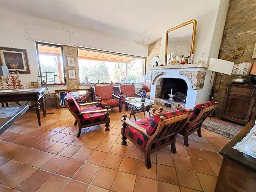 Immagine 8 di Rustico / casale in vendita  a Magione