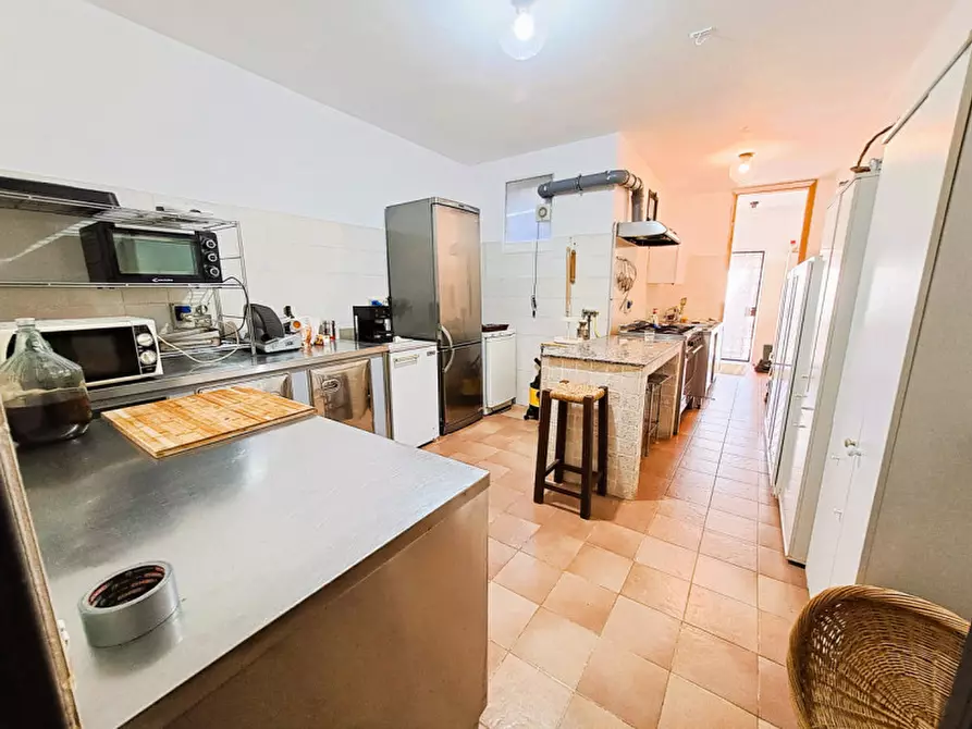 Immagine 9 di Rustico / casale in vendita  a Magione