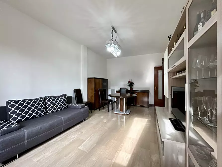 Immagine 3 di Appartamento in vendita  in Piazza della Costituzione 20 a Legnago