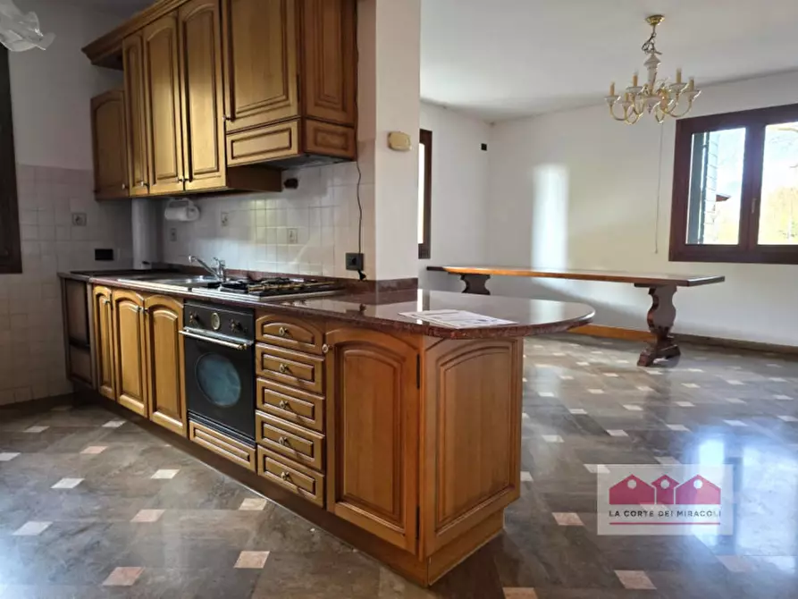 Immagine 25 di Casa indipendente in affitto  in Strada di Longara a Vicenza