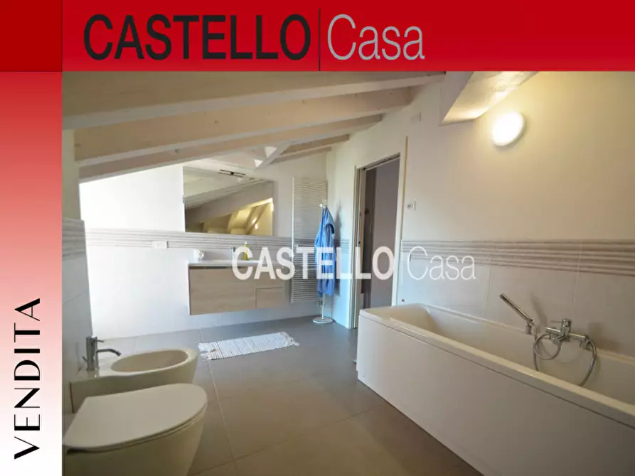 Immagine 12 di Attico in vendita  in via Piave a Resana