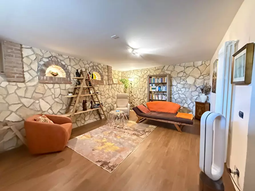 Immagine 12 di Rustico / casale in vendita  in Via Roma a Albettone