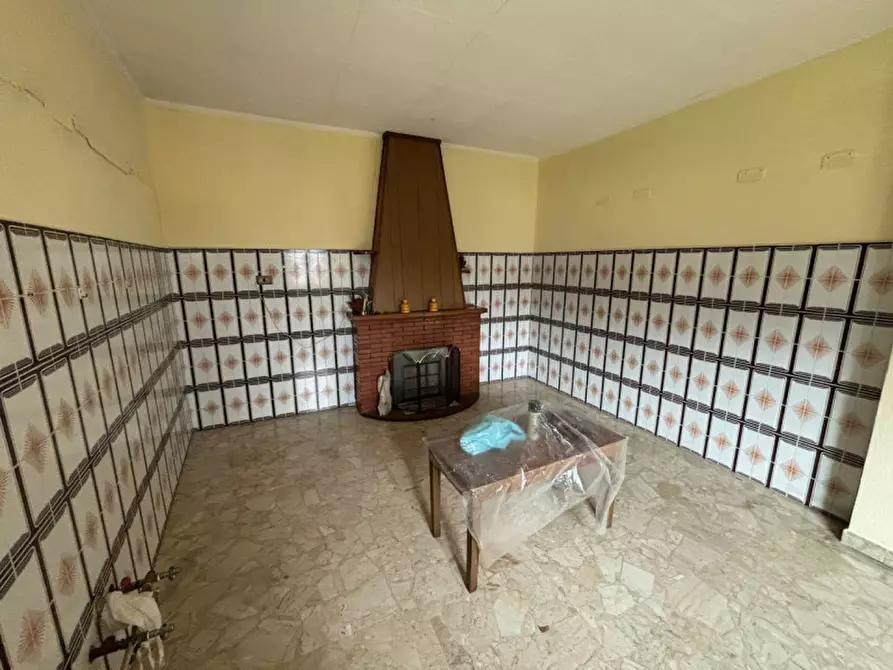 Immagine 9 di Casa indipendente in vendita  in Via Acqua Regente a Paternò