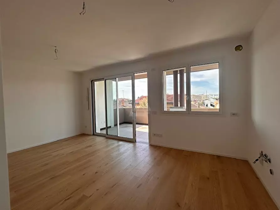 Immagine 9 di Attico in vendita  in Via San Pio X a Castelfranco Veneto
