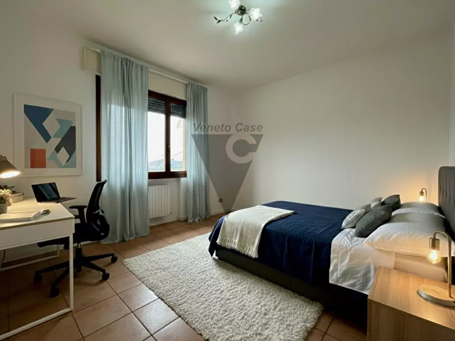 Immagine 8 di Casa bifamiliare in vendita  in Via Raffaello Sanzio a Campagna Lupia