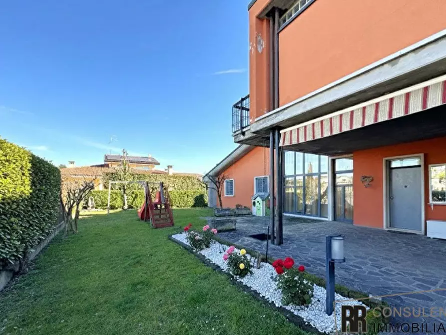 Immagine 7 di Villa in vendita  in Via Salvo D'Acquisto a Mozzecane