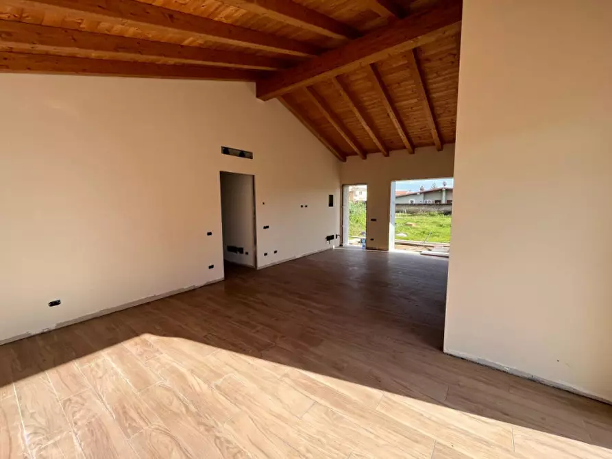 Immagine 2 di Casa bifamiliare in vendita  in Via della Cannuccia a Anzio