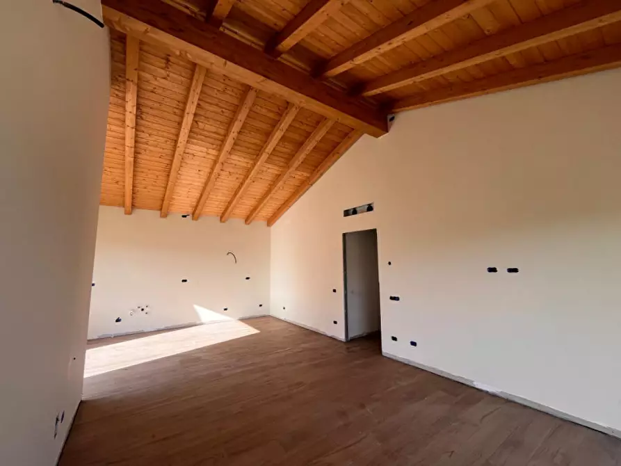 Immagine 4 di Casa bifamiliare in vendita  in Via della Cannuccia a Anzio