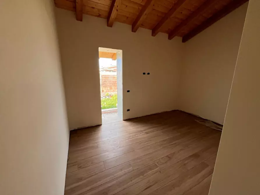Immagine 7 di Casa bifamiliare in vendita  in Via della Cannuccia a Anzio