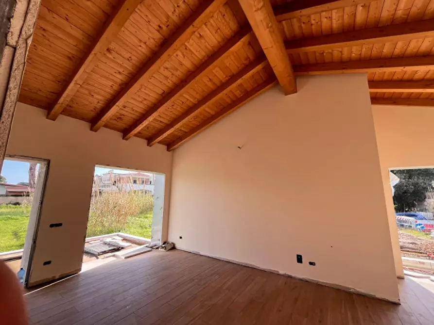 Immagine 10 di Casa bifamiliare in vendita  in Via della Cannuccia a Anzio