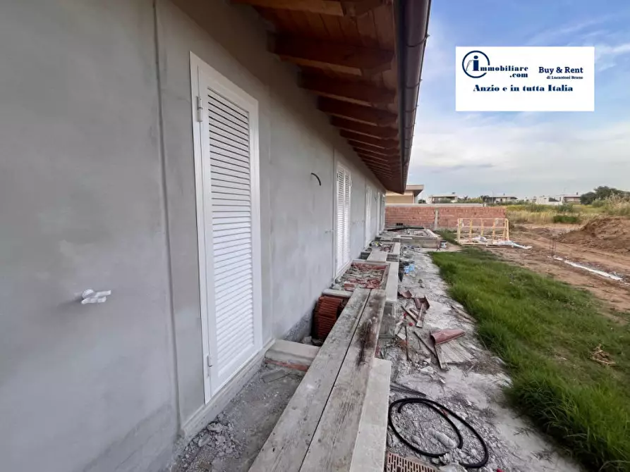 Immagine 22 di Casa bifamiliare in vendita  in Via della Cannuccia a Anzio