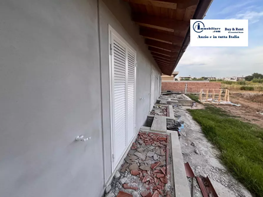 Immagine 25 di Casa bifamiliare in vendita  in Via della Cannuccia a Anzio