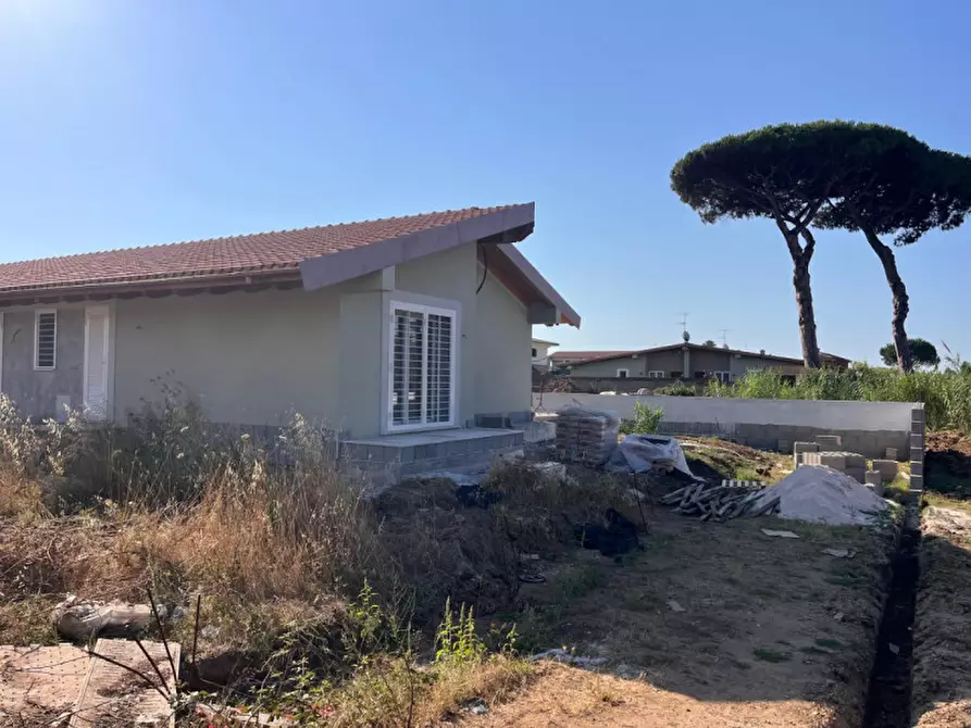 Immagine 31 di Casa bifamiliare in vendita  in Via della Cannuccia a Anzio