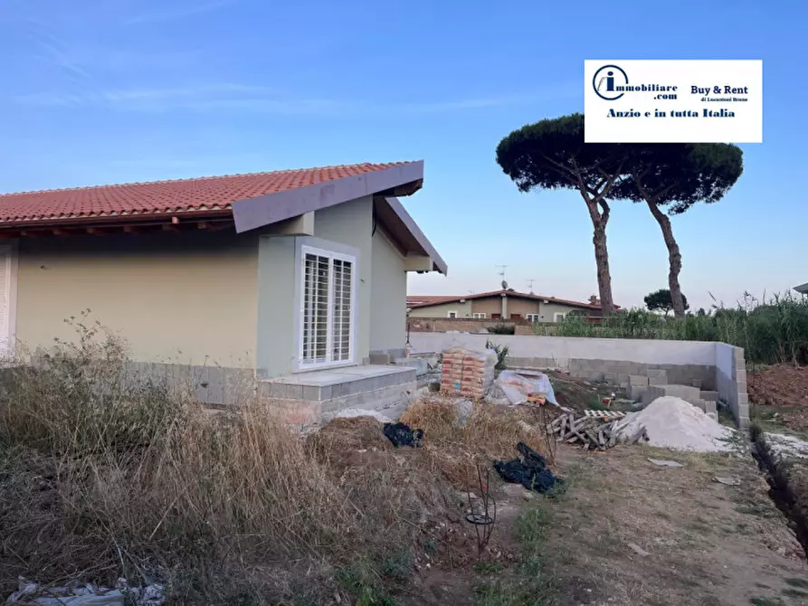 Immagine 29 di Casa bifamiliare in vendita  in Via della Cannuccia a Anzio