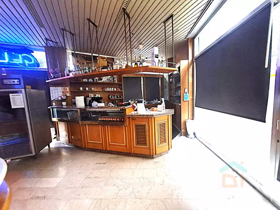 Immagine 13 di Attività commerciale in vendita  in viale del capricorno 63 a Grado