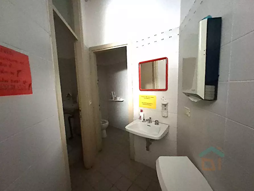 Immagine 15 di Attività commerciale in vendita  in viale del capricorno 63 a Grado