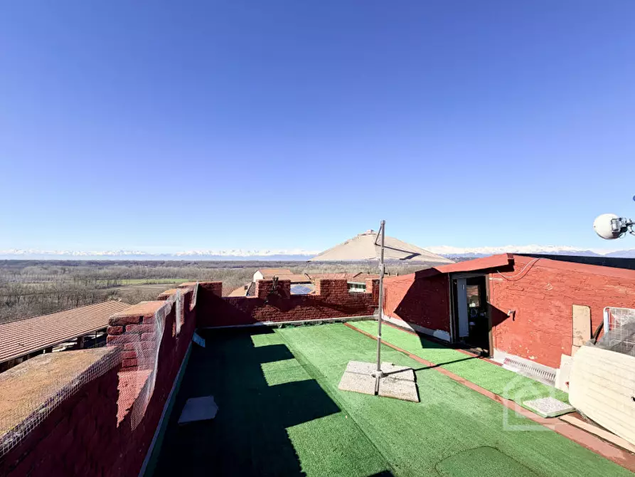 Immagine 10 di Attico in vendita  in Strada Statale Torino-Milano 11 a Villareggia