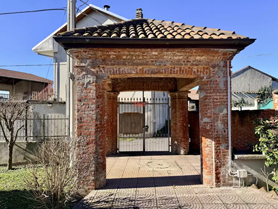 Immagine 12 di Attico in vendita  in Strada Statale Torino-Milano 11 a Villareggia