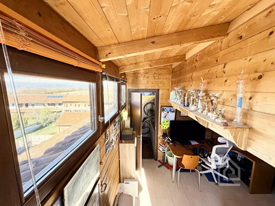 Immagine 32 di Attico in vendita  in Strada Statale Torino-Milano 11 a Villareggia