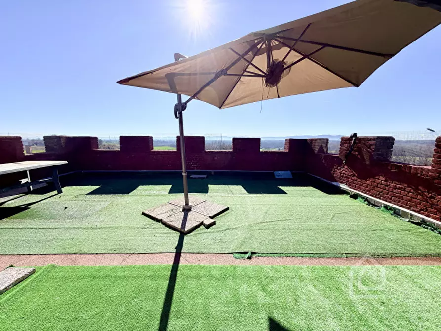 Immagine 38 di Attico in vendita  in Strada Statale Torino-Milano 11 a Villareggia