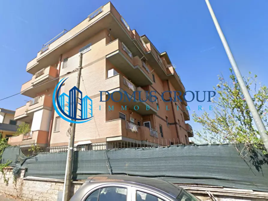 Immagine 2 di Appartamento in vendita  in Via Riviera d'Adda a Roma