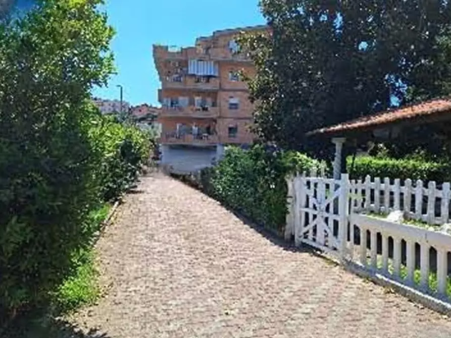 Immagine 7 di Appartamento in vendita  in Via Riviera d'Adda a Roma