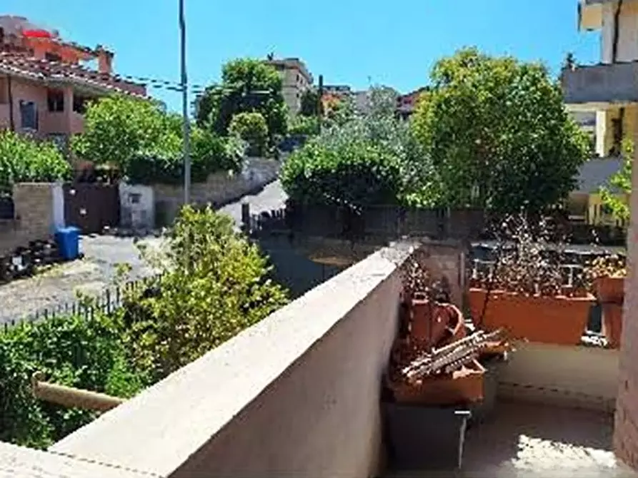 Immagine 10 di Appartamento in vendita  in Via Riviera d'Adda a Roma