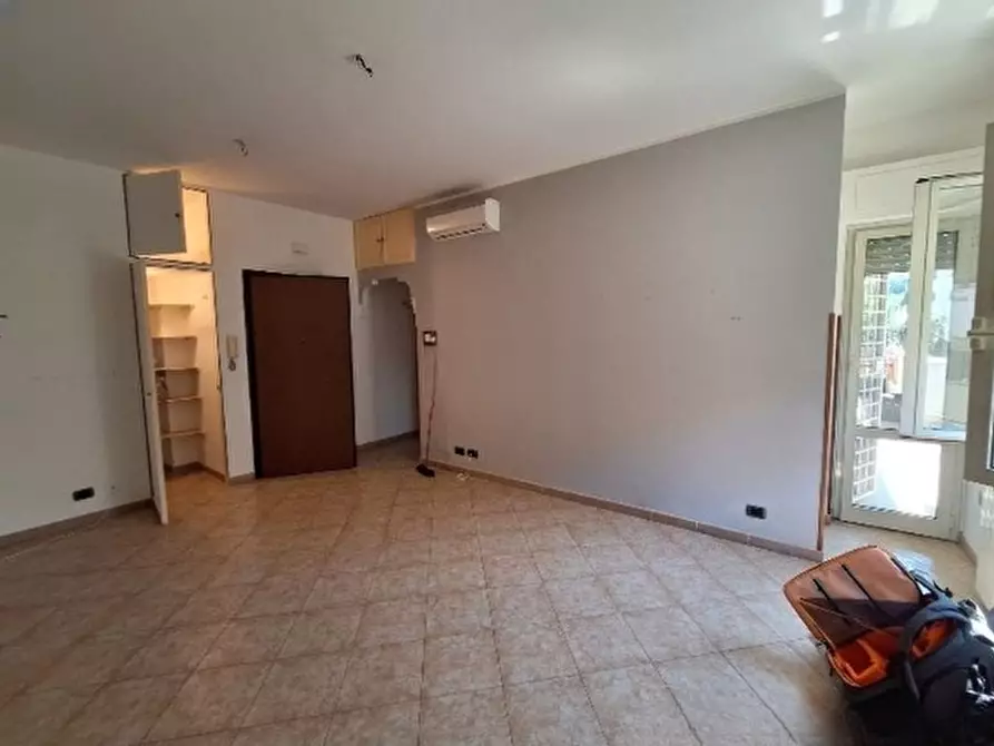 Immagine 13 di Appartamento in vendita  in Via Riviera d'Adda a Roma