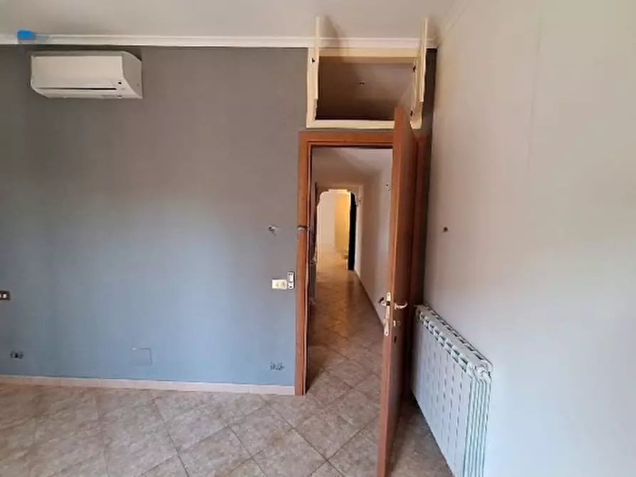 Immagine 15 di Appartamento in vendita  in Via Riviera d'Adda a Roma