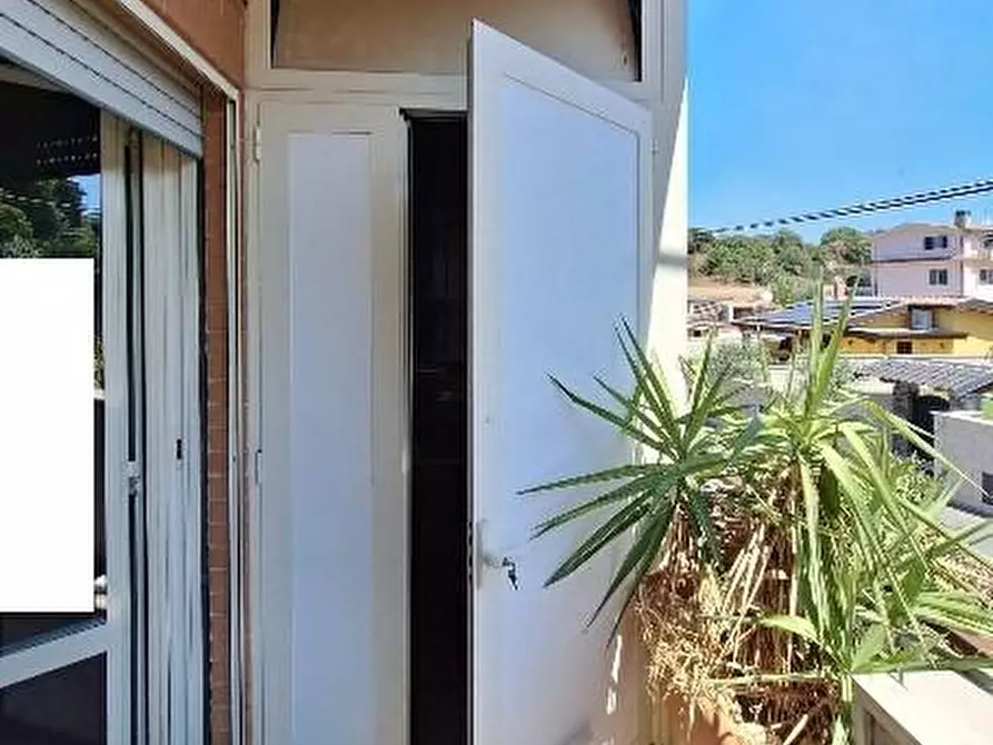 Immagine 23 di Appartamento in vendita  in Via Riviera d'Adda a Roma