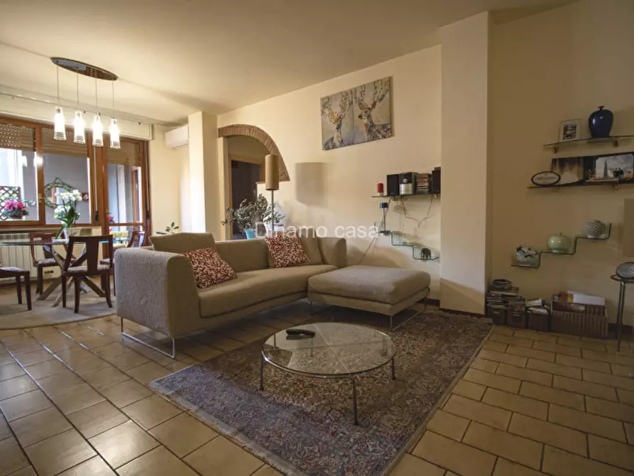 Immagine 2 di Appartamento in vendita  a Prato