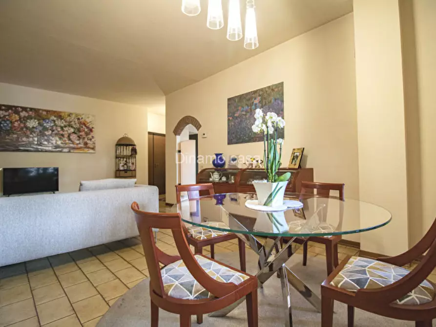 Immagine 4 di Appartamento in vendita  a Prato