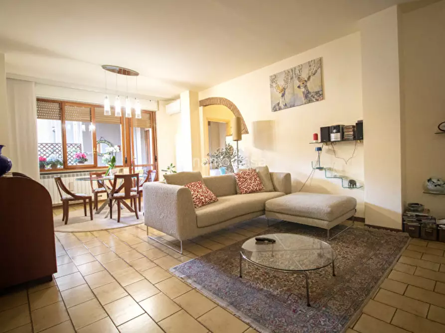 Immagine 21 di Appartamento in vendita  a Prato