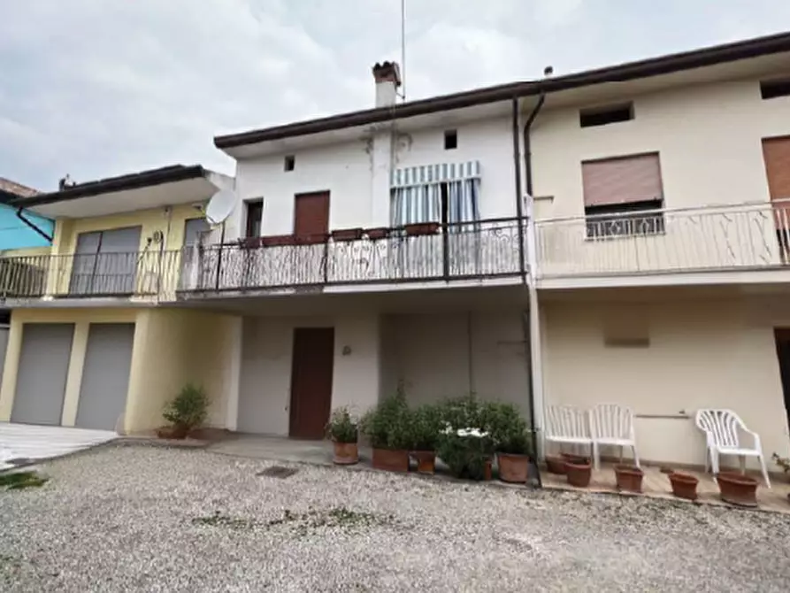 Immagine 1 di Villetta a schiera in vendita  in Via Confini di Onara, 14 a Cittadella